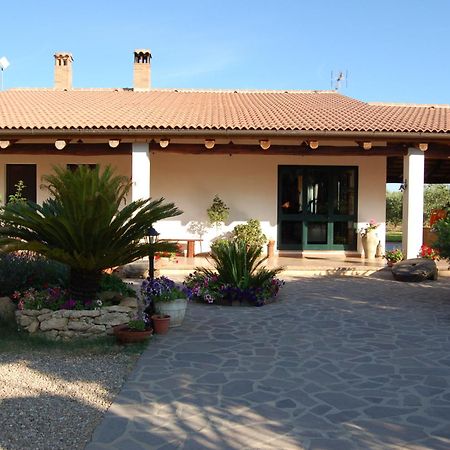 Agriturismo Villa Degli Ulivi San Vero Milis Buitenkant foto