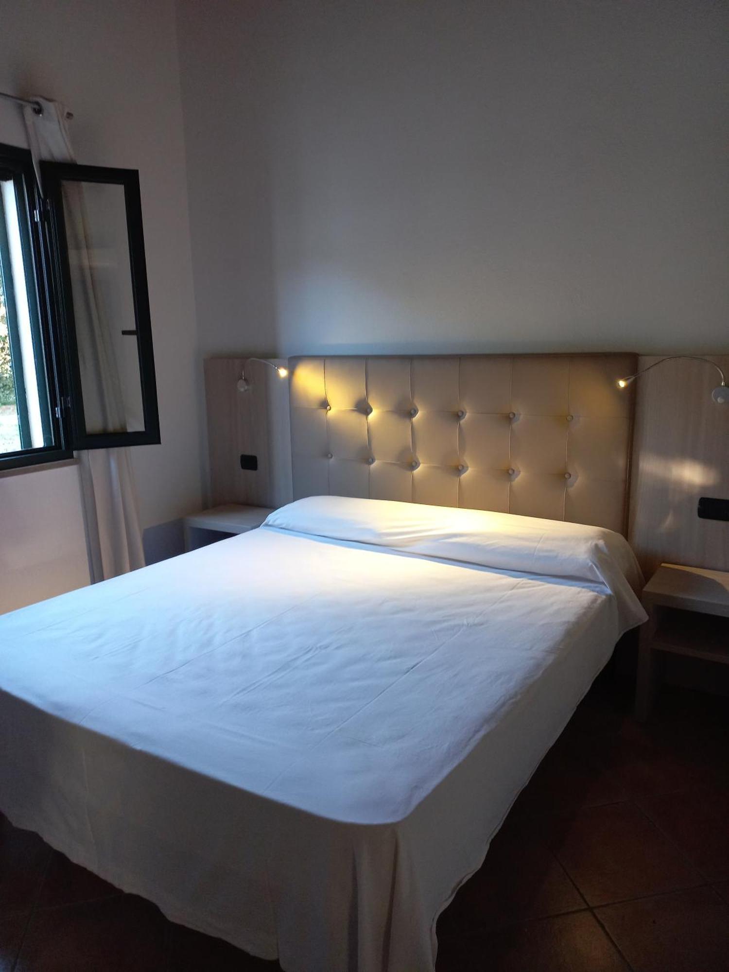Agriturismo Villa Degli Ulivi San Vero Milis Buitenkant foto