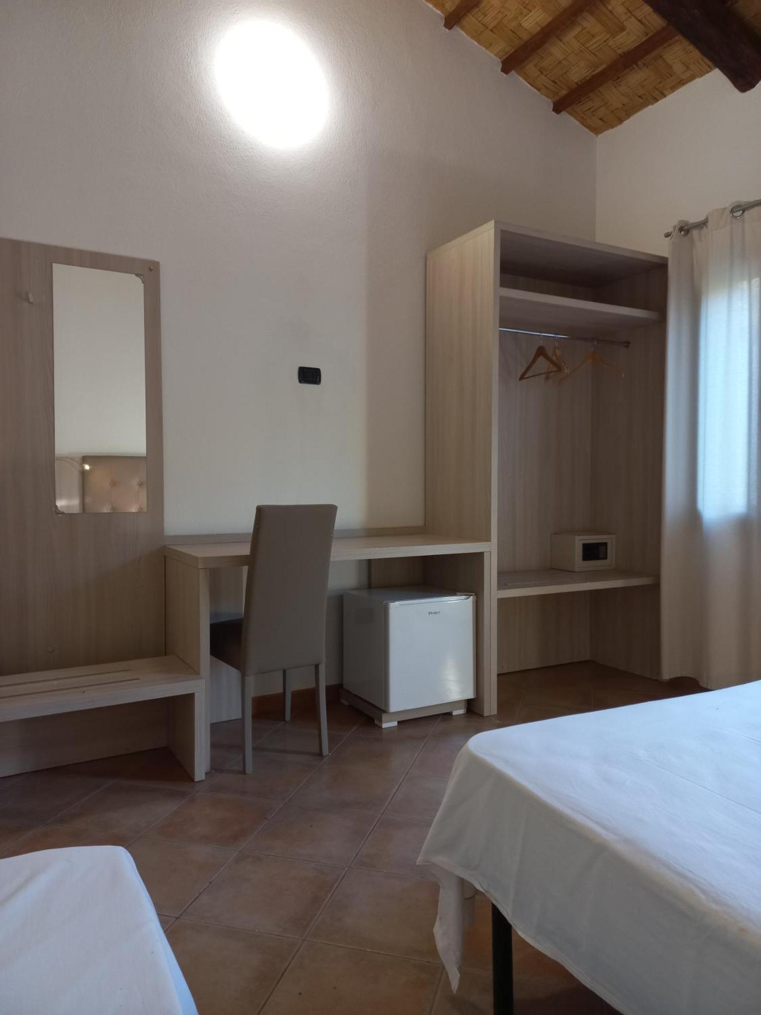 Agriturismo Villa Degli Ulivi San Vero Milis Buitenkant foto